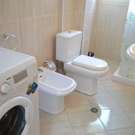 Seaview Bay & Private Garage Apartment Vlore